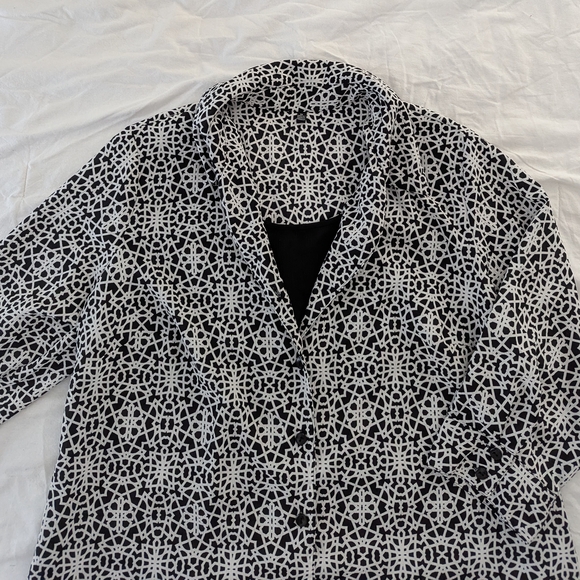 Notations Black and White Patterned Blouse - Picture 5 of 12